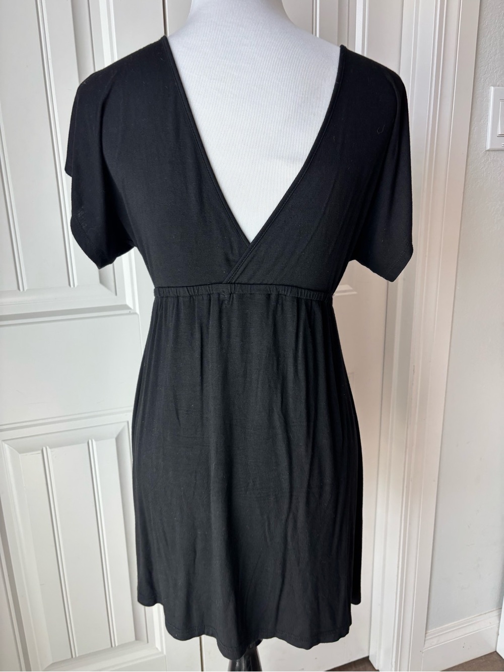 Black Embroidered V-Neck Mini Dress with Multicolor Floral Motif - Picture 5 of 8